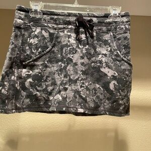 Cute black and grey short skirt